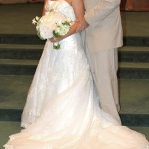 Maggie Sottero Wedding Dress